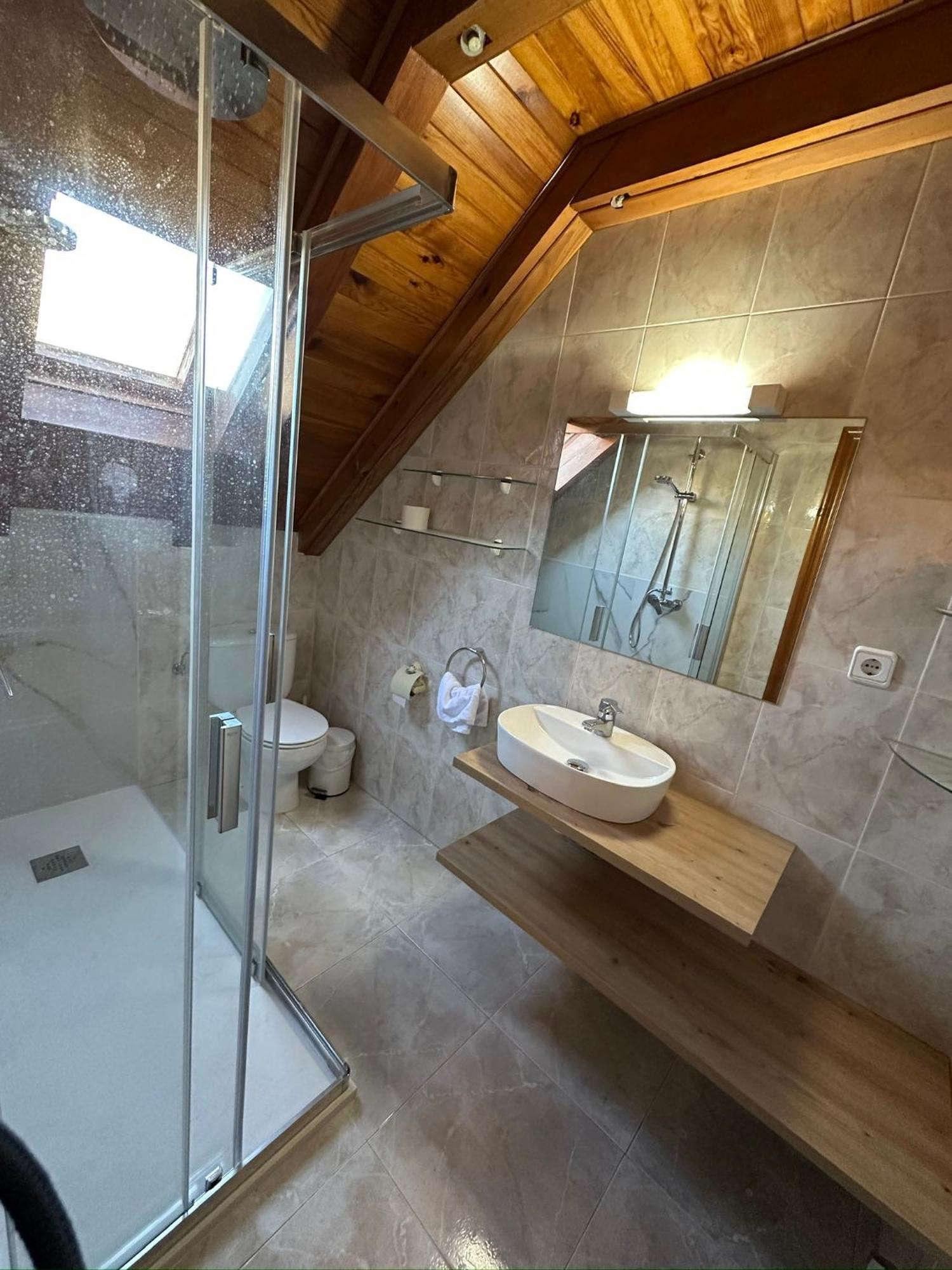 Hostal Ezkaurre إيسابا المظهر الخارجي الصورة